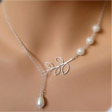 Load image into Gallery viewer, ✨✨Fashion HANDMADE silver colored hollow leaf imitation pearl necklace
